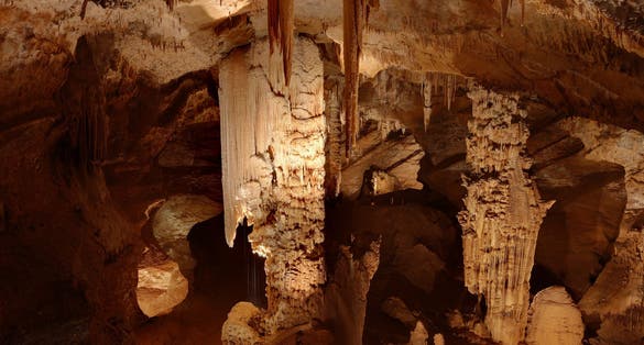 The second red chamber of Orgnac cave