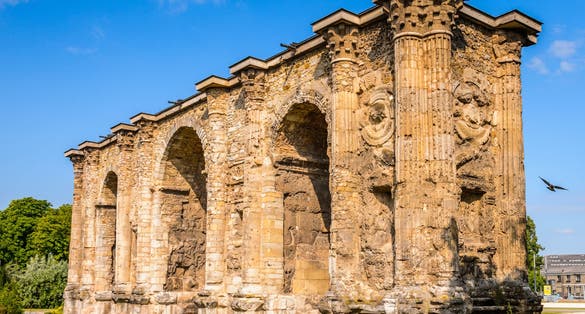 Photo of La porte de mars Reims, France.