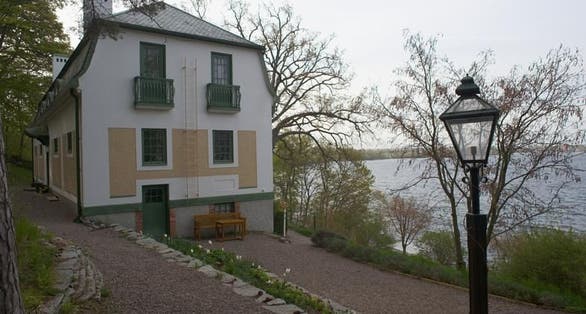 photo of Ellen Keys Strand in Hästholmen, Sweden.