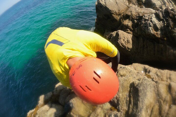 Half-Day Coasteering in Newquay Cornwall 