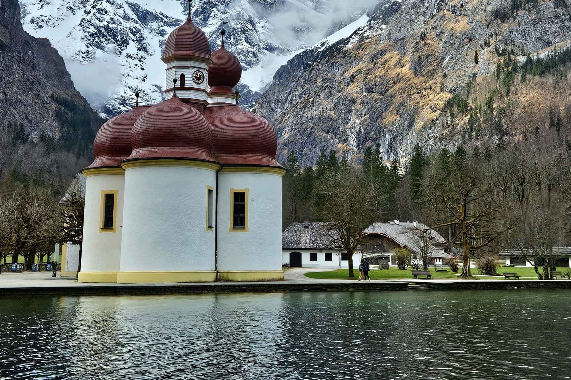 From Munich: Königssee Day Trip with Boat Ride and Salt Mine