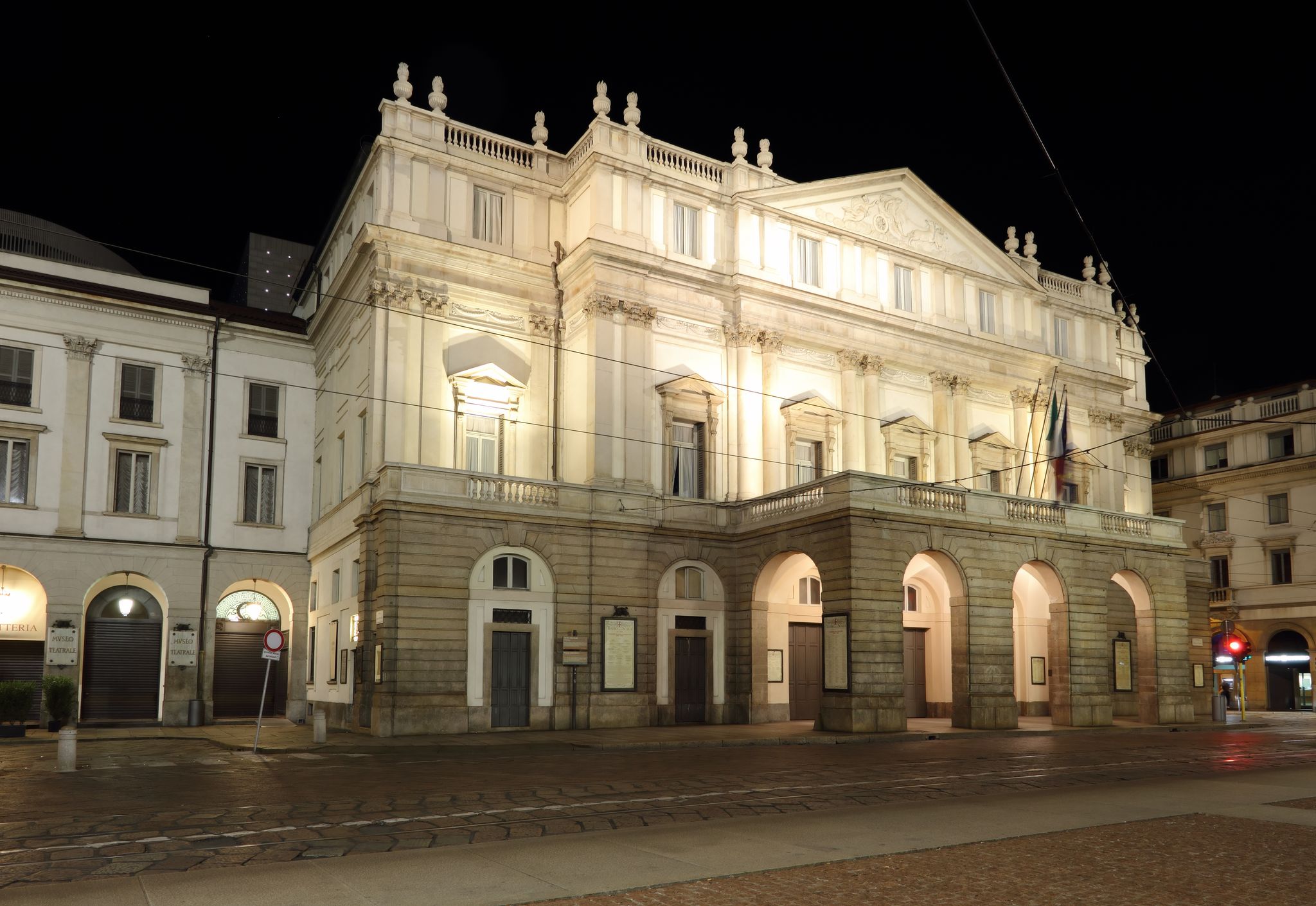 photo of view of La Scala opera house, The most famous italian theatre in milan, Italy