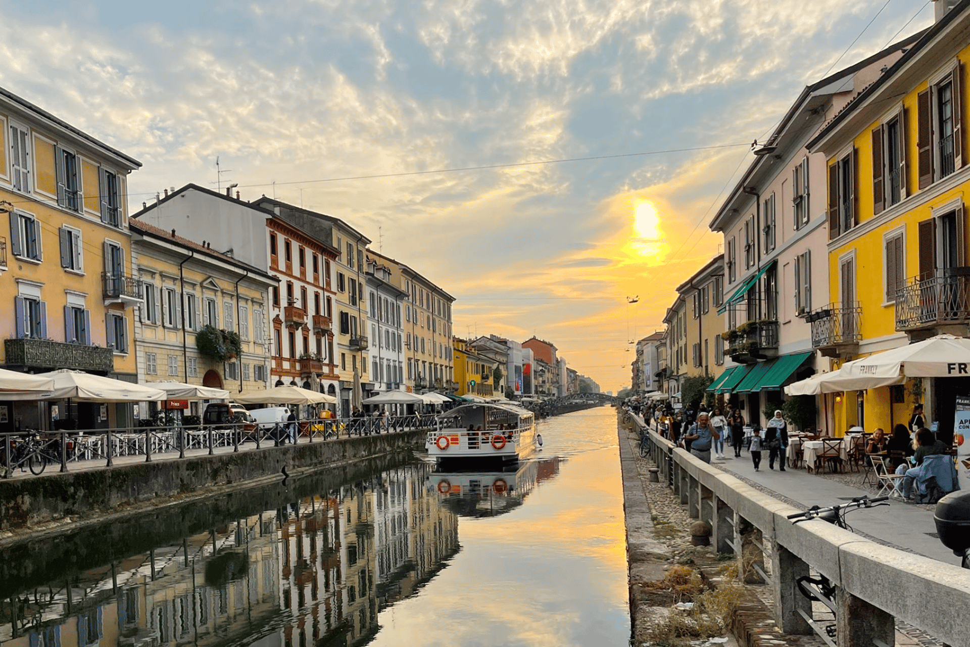 Milan: Navigli Canal Boat Cruise