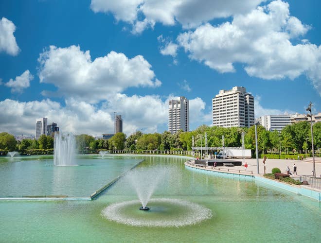 shutterstock_2178306905 (1).jpg