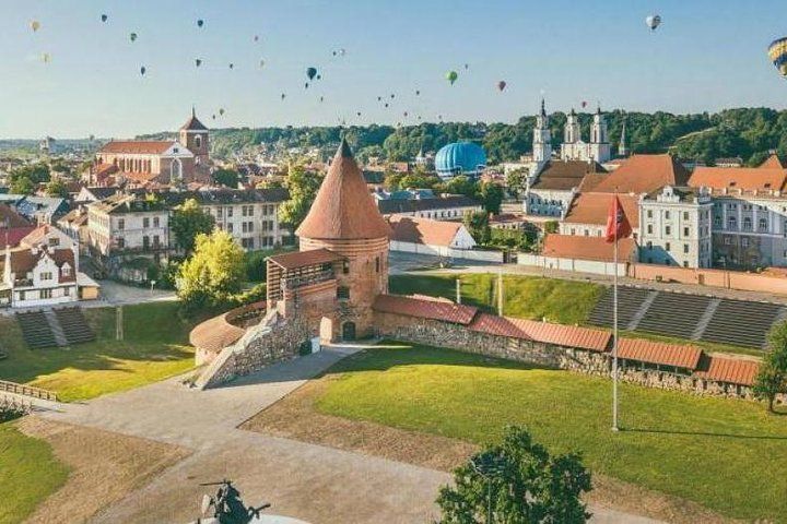 CO2-Offset Private Transfer from Kaunas to Kaunas Airport KUN