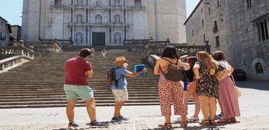 Girona History, Legends, and Food Walking Tour with food tasting