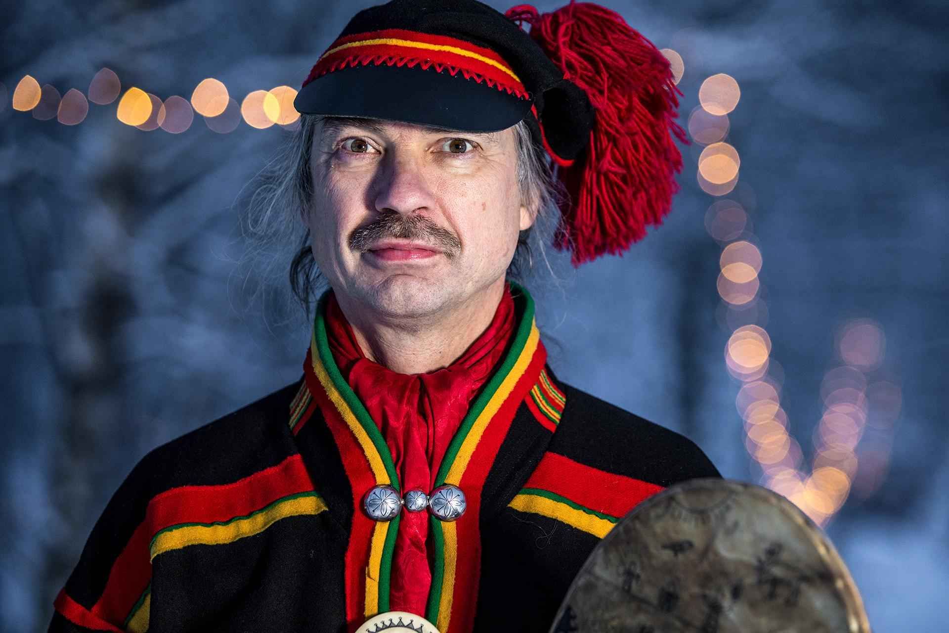 Narvik: Dog-sledding with Northern Lights Ceremony