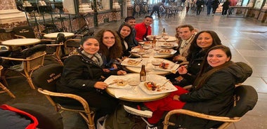 Brussels Chocolate Beer Waffle and Belgian Whiskey All-in-One (Small Group) Tour