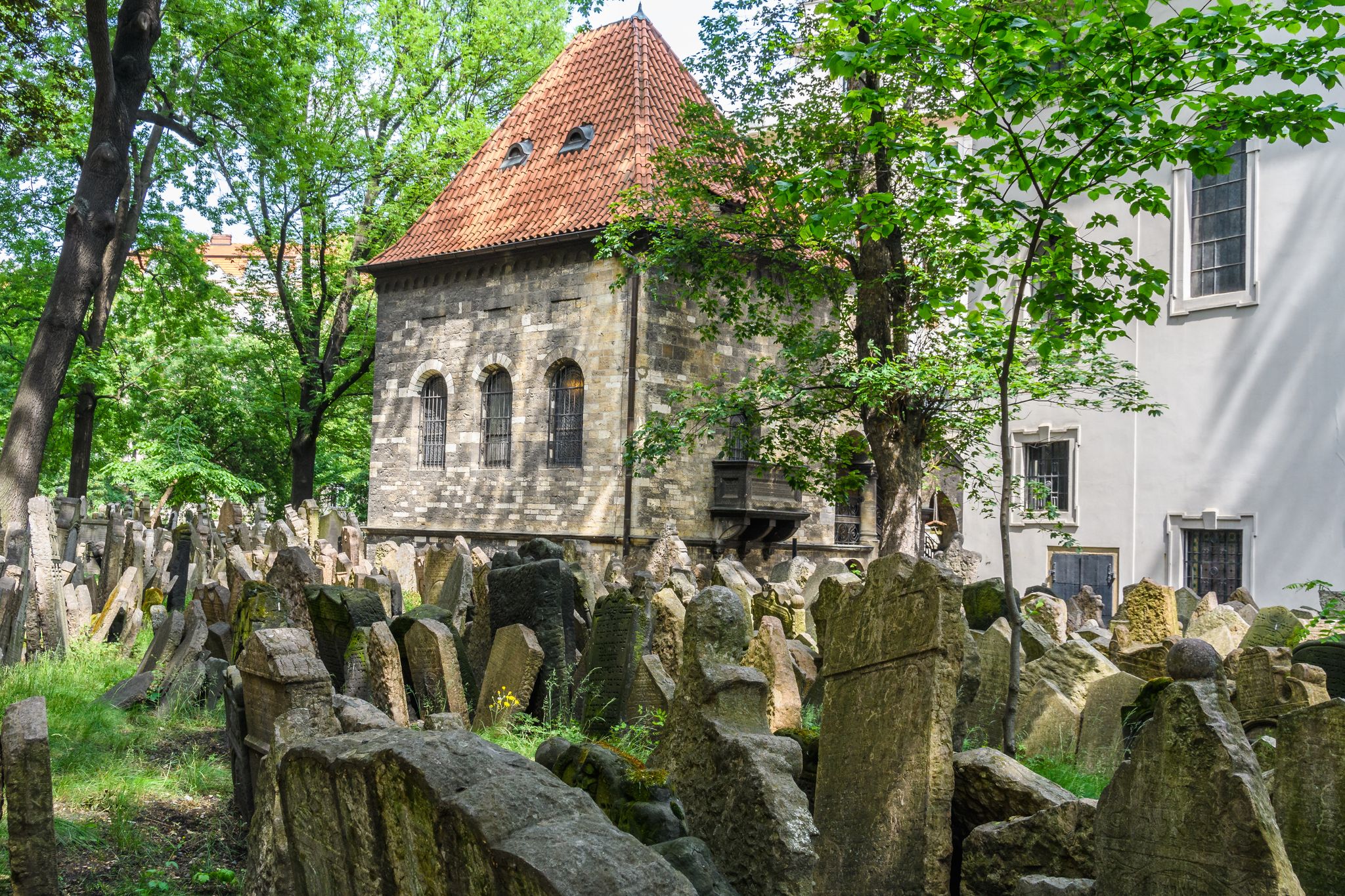 Old Jewish Cemetery.jpg