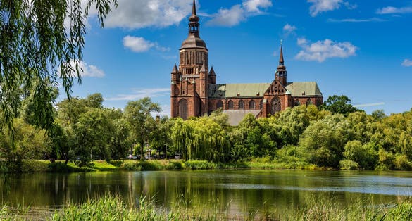 photo of view of St. Mary's church (Marienkirche) in Stralsund, Mecklenburg-Western Pomerania (Mecklenburg-Vorpommern), Germany.