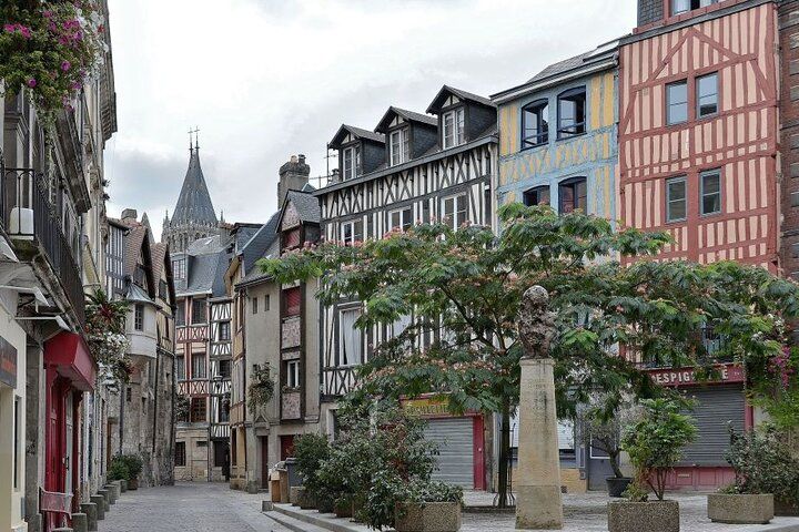 Rouen: Private Walking Tour with a Licensed Tour Guide