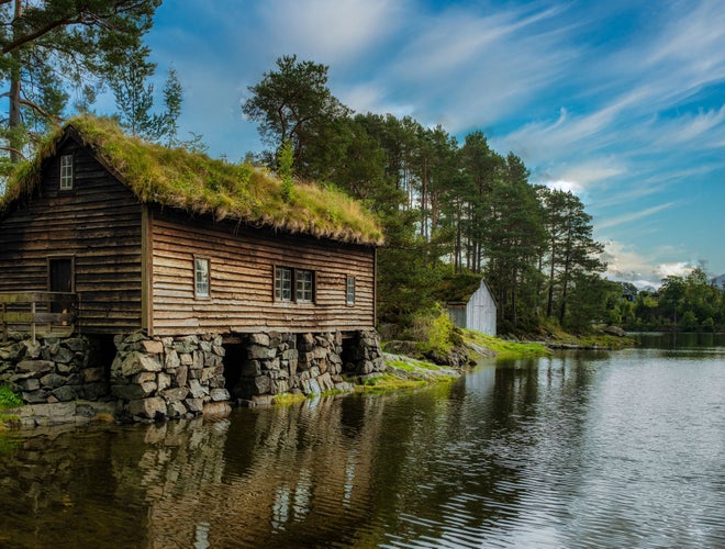 shutterstock_2390759555 (1).jpg