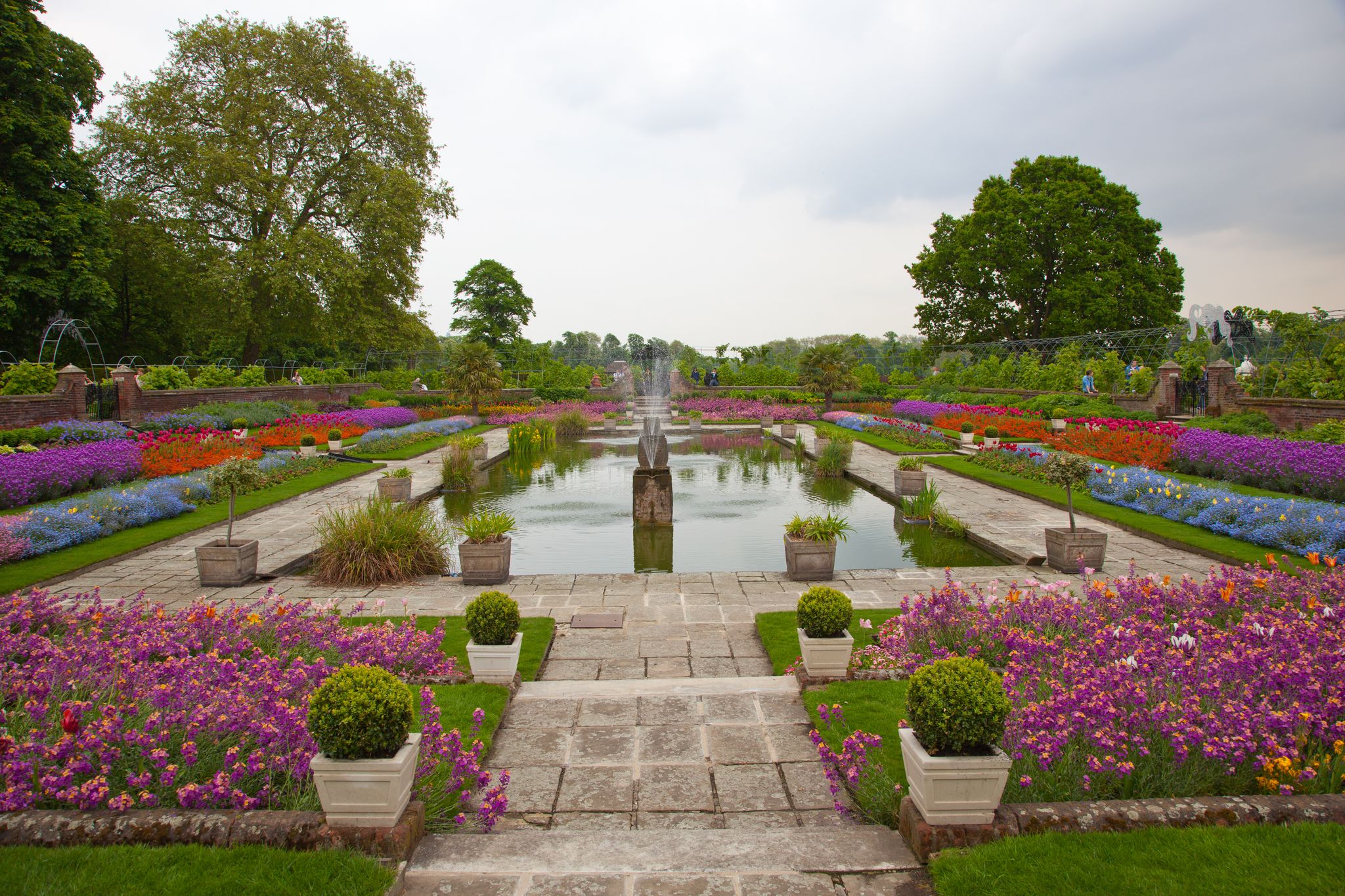 Photo of Kensington Gardens, London, England.