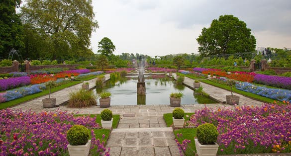 Photo of Kensington Gardens, London, England.