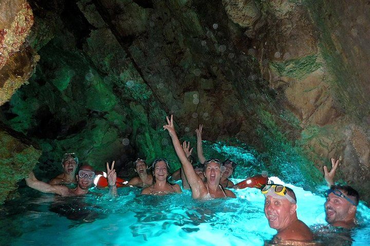 Boat tour to the caves