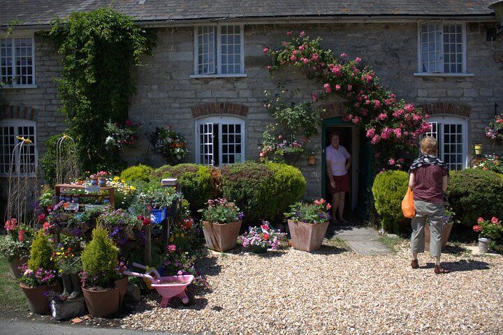 Full Day Jurassic Coast Mini-Coach Tour from Bournemouth