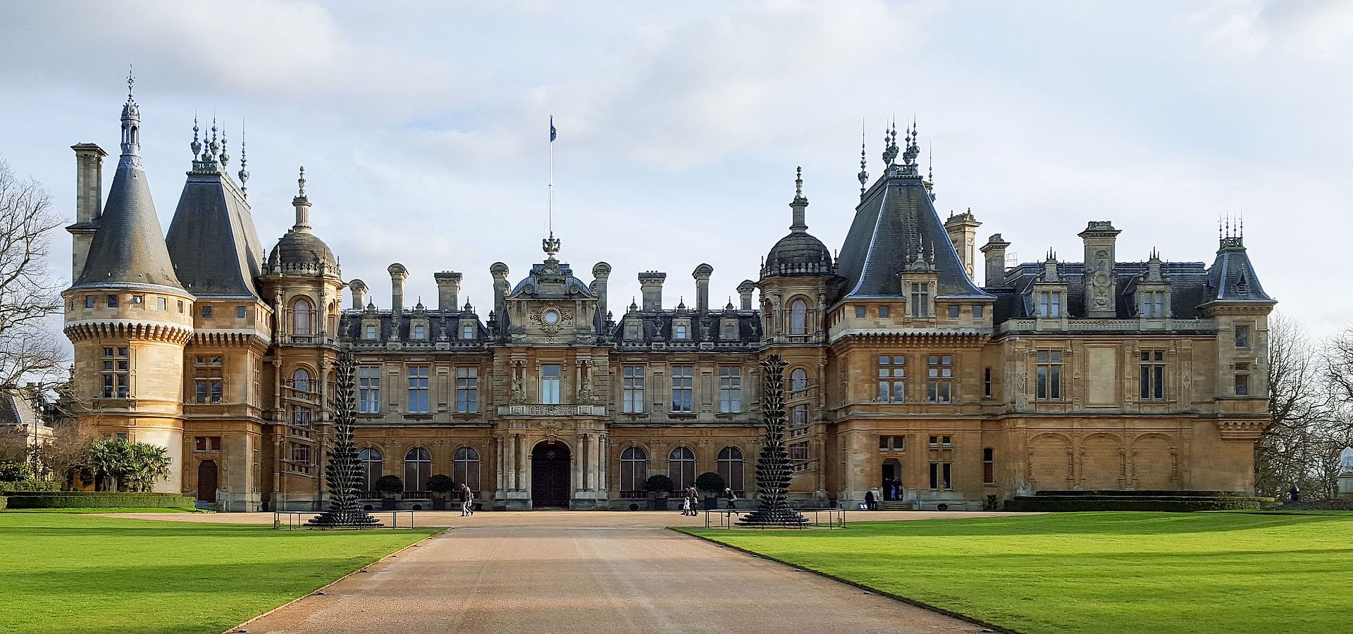 Photo of Waddesdon Manor is a country house in the village of Waddesdon, in Buckinghamshire, England.