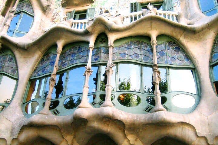 Gaudí's Legacy Private Tour of Park Güell & Casa Batlló