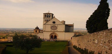 Assisi Private Walking Tour including St. Francis Basilica