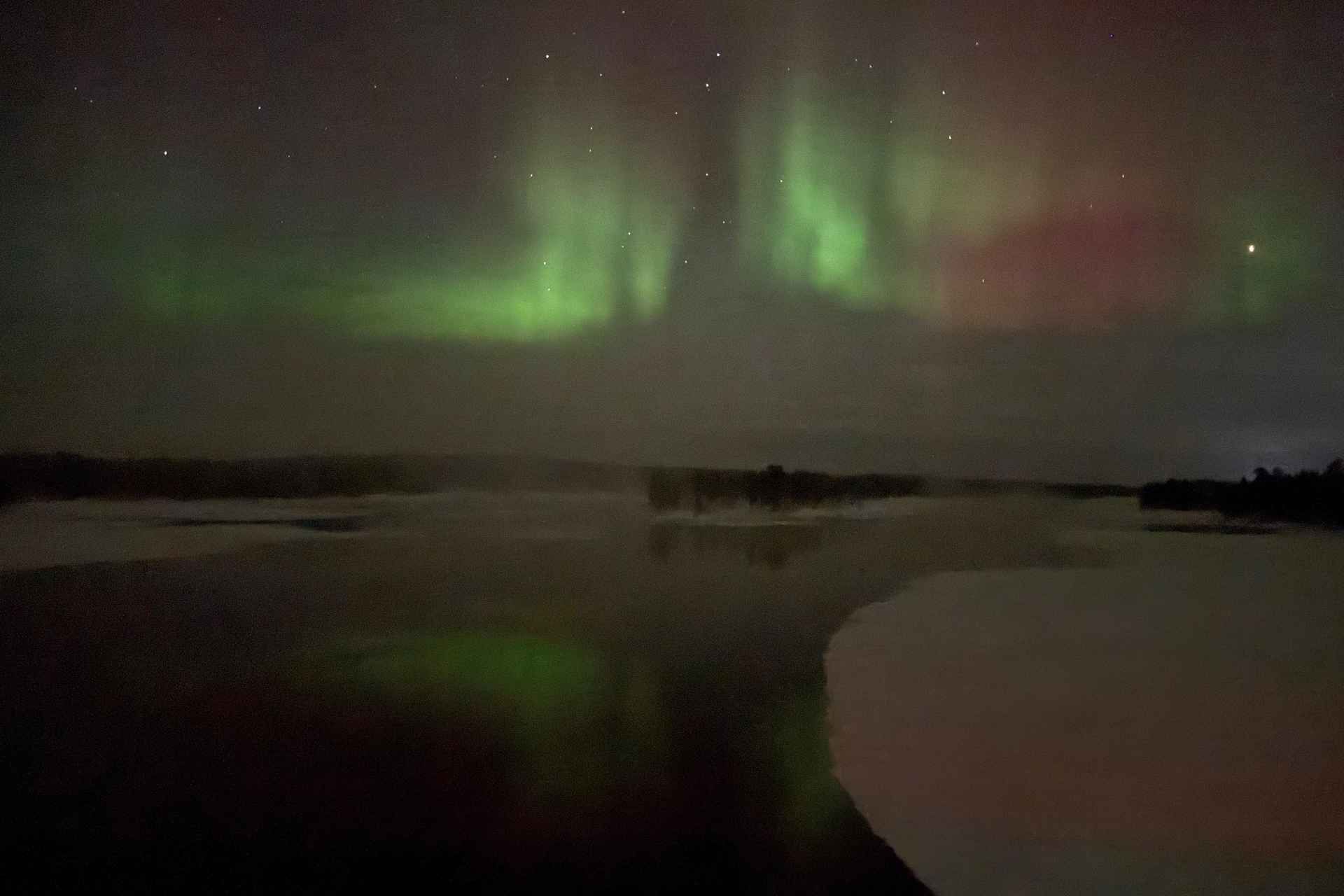 From Saariselkä/Inari: Aurora Hunting Tour, campfire&snacks
