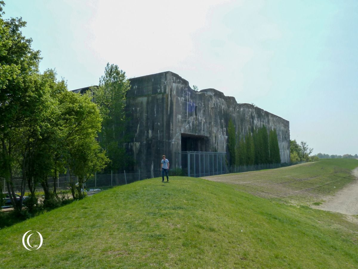 photo of Valentin submarine pens ,Bremen Germany.