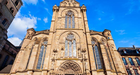 Photo of a close up to Hauptmarkt square and Church of Our Lady (Frauenkirche), Germany.