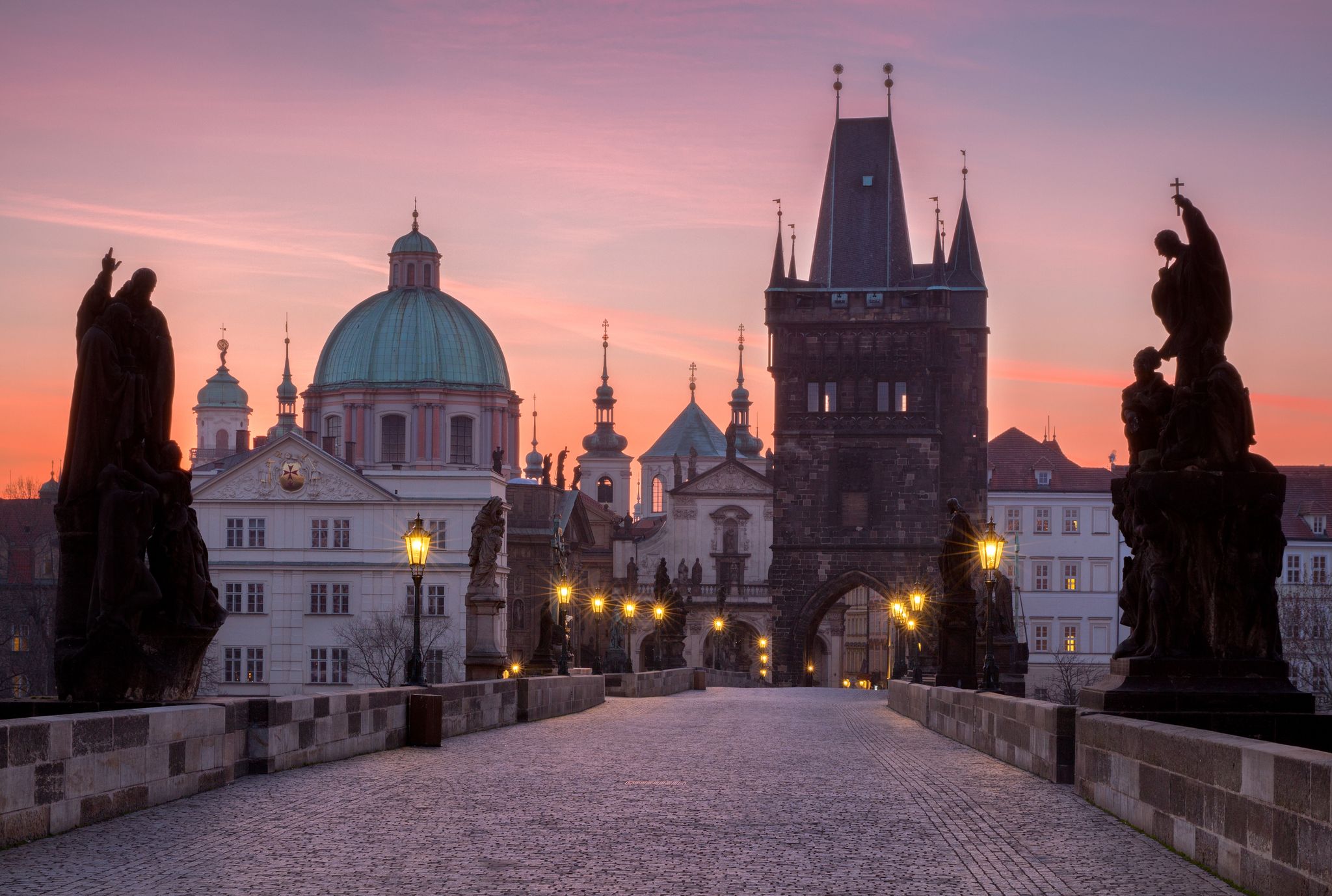 Charles Bridge main.jpg
