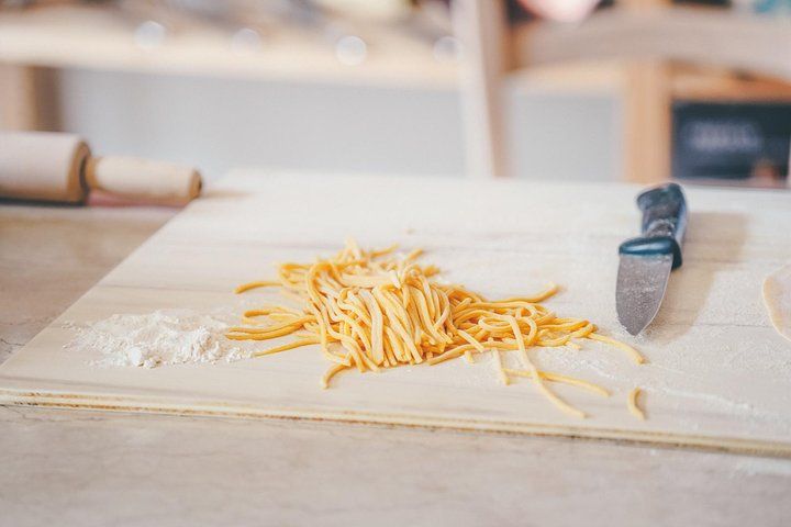 Verona: Italian Cooking Class with Pasta, Risotto and Tiramisù