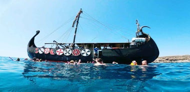 Los Cristianos: Whale and Dolphin Cruise with Swimming Time
