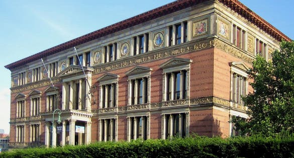 Front view from Niederkirchnerstraße