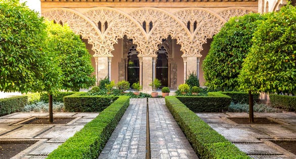 Photo of moorish garden of aljaferia alcazar of Zaragoza ,Spain.