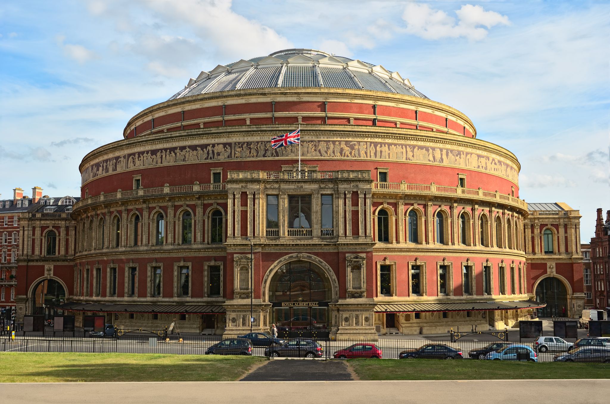 Photo of Royal Albert Hall in London, England.