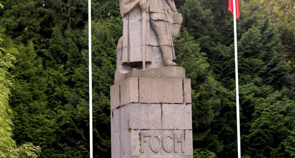 Glade of the Armistice, statue general Forch