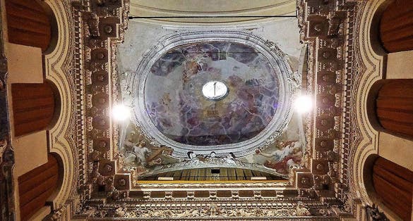 photo of view of ulteriori dettagli Affreschi cupolino Adorazione dell'Agnello Mistico di Filippo Tancredi, Bologna, Italy.