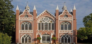 Brandenburg Scavenger Hunt and Sights Self-Guided Tour