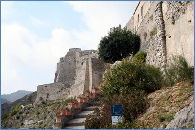 photo of view of the way to the castell, Province of Salerno, Italy.