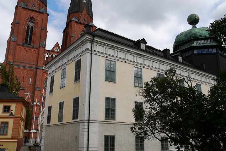 Uppsala's biggest attractions - 1h city walk in Uppsala city.