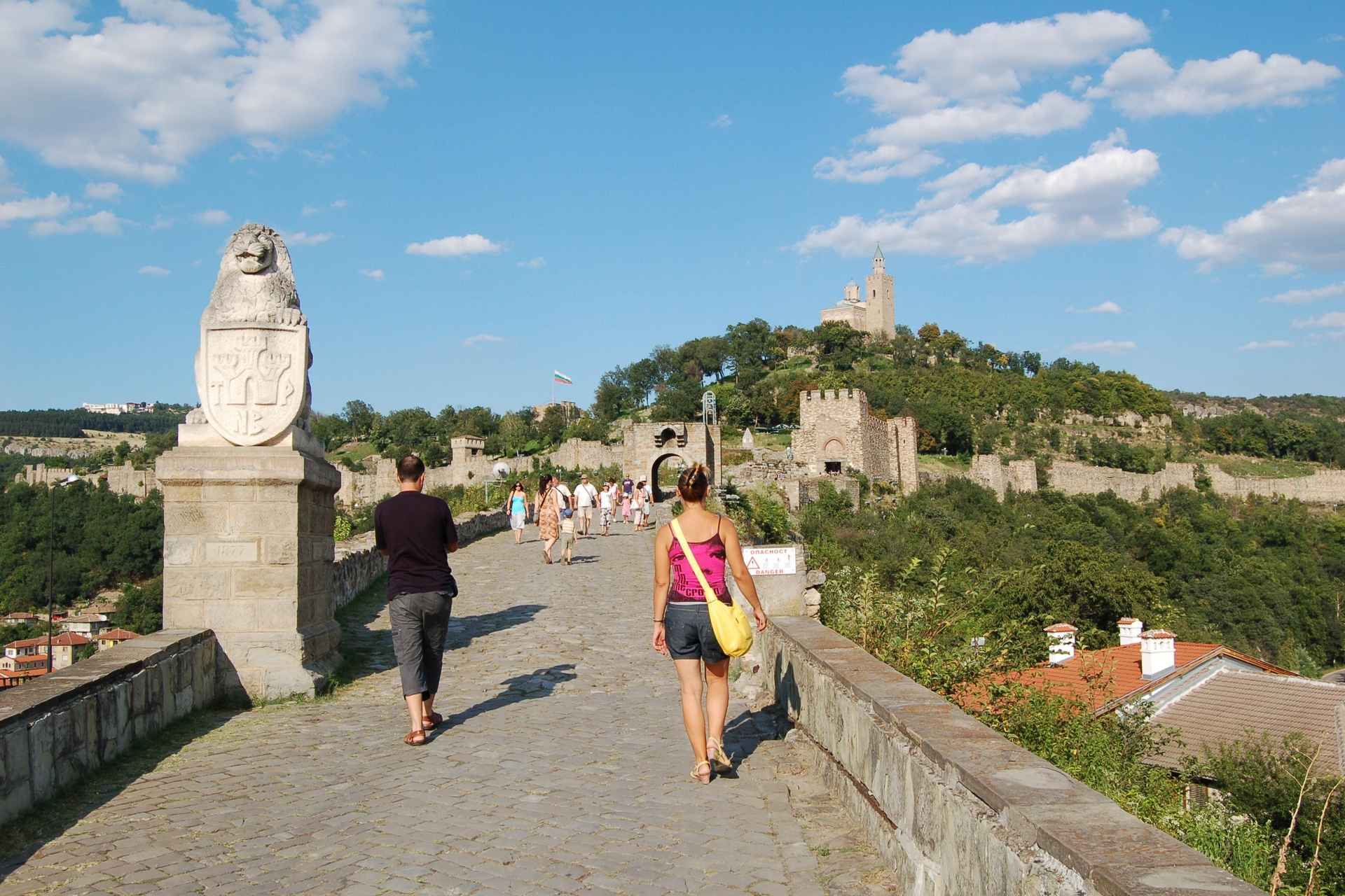 From Sofia: Veliko Tarnovo & Arbanassi 12 hrs Day Tour