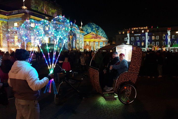 Day trip through multicultural city landscapes & photo highlights