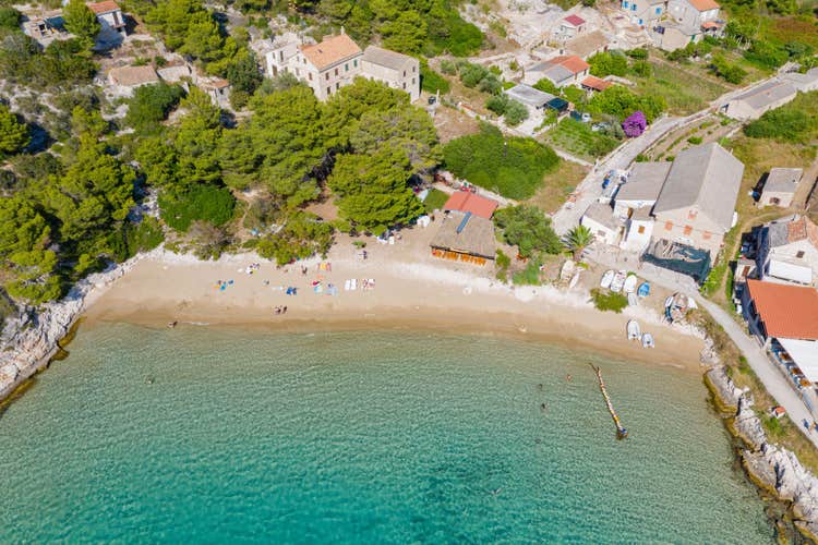 クロアチア、ポラトで14日間のビーチ休暇