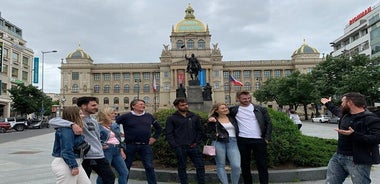 Czechia: Historic Pubs in Prague Tour with Drinks