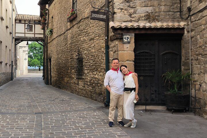 Pamplona on foot : History and Emotion of the Bulls of San Fermin