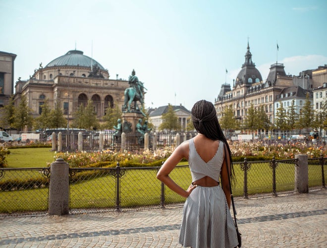 shutterstock_1840921012 (1).jpg