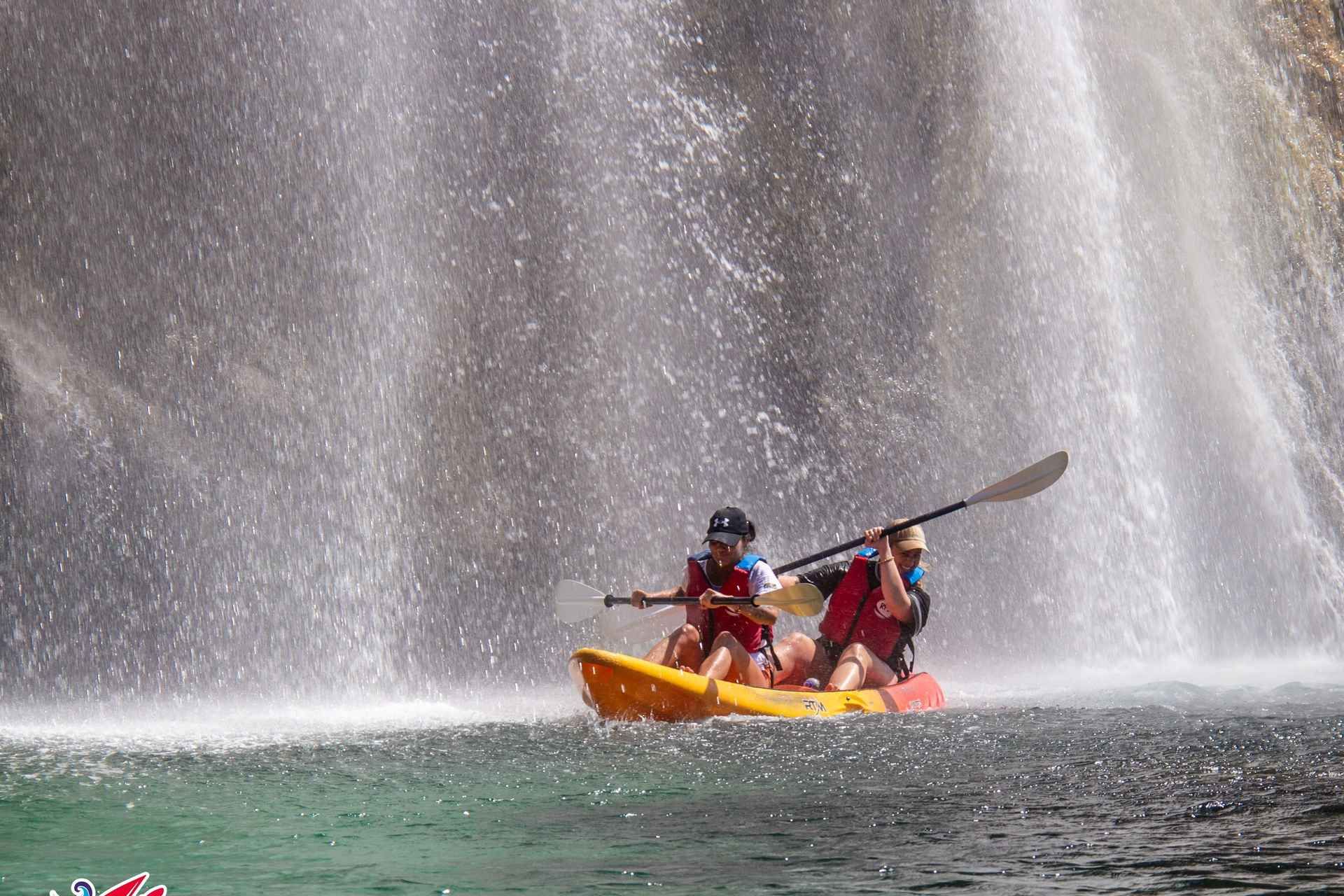 Nerja: Free kayaking route (without a tour guide). 2.5-hour tour. Nerja-Maro Waterfall.