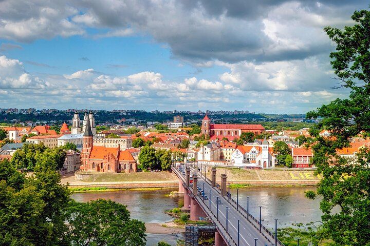 Kaunas Private Tour: Love Stories