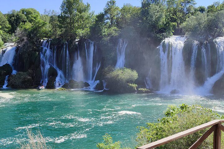 Descubra Herzegovina en un día con salida desde Mostar (grupos pequeños) 