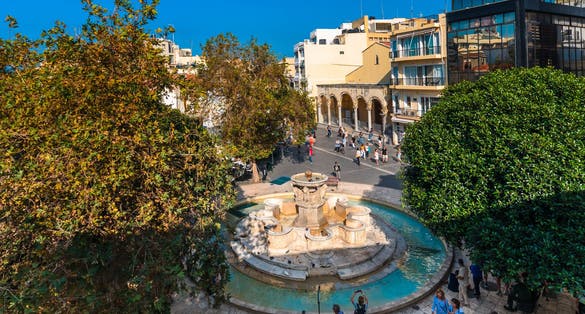 Photo of aerial view of Venetian Morosini Fountain in the Lions square, Heraklion, Crete, Greece.