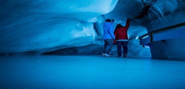Mt Titlis Cable Car from Engelberg with Ice Flyer