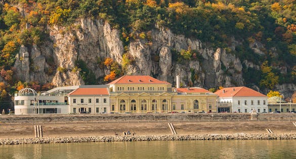 photo of Rudas Baths .