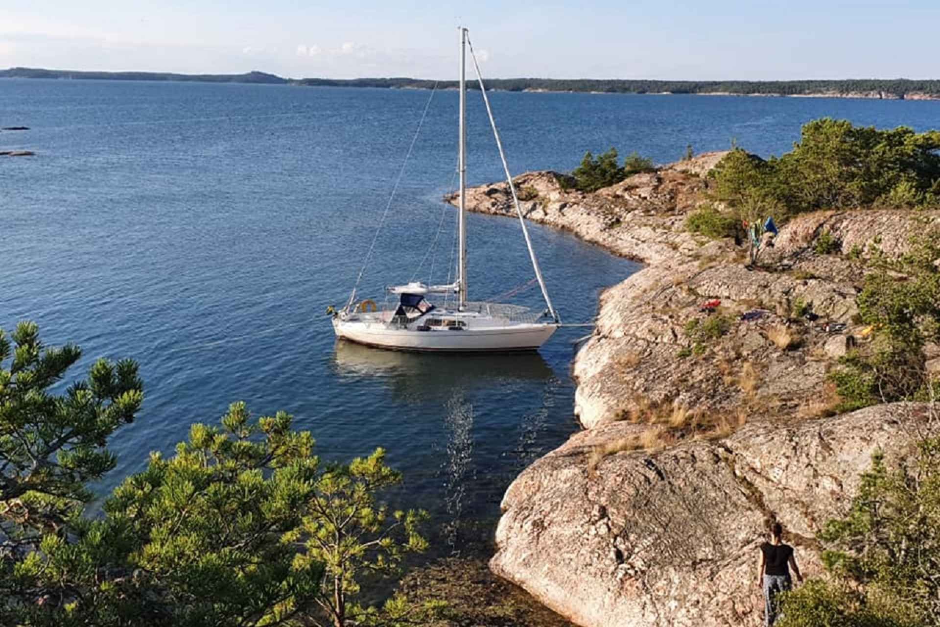 Stockholm: Archipelago Sailing Adventure with Island Chill